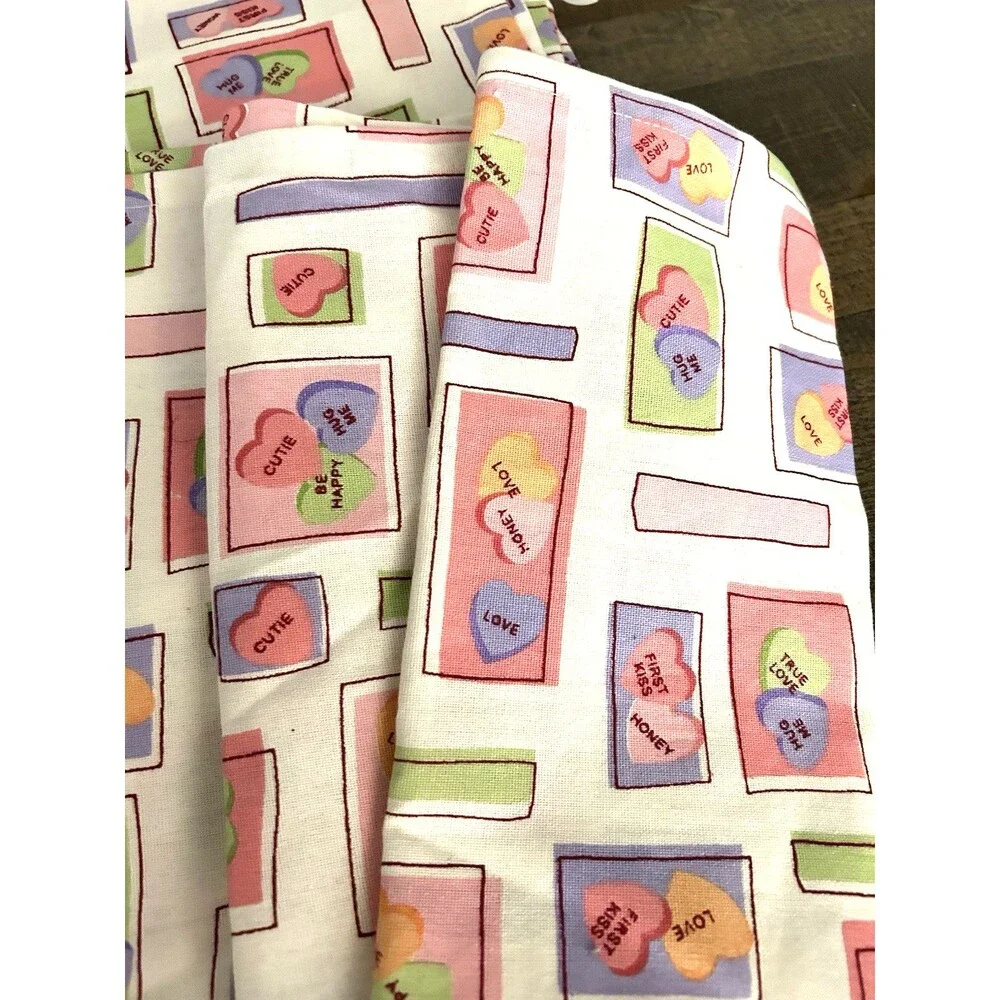 Kohls Happy Valentines Day Oblong Tablecloth 60 x 85